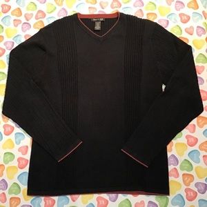 Kenneth Cole Men’s Navy Blue V-Neck Long Sleeve Ribbed Sweater Red pipping